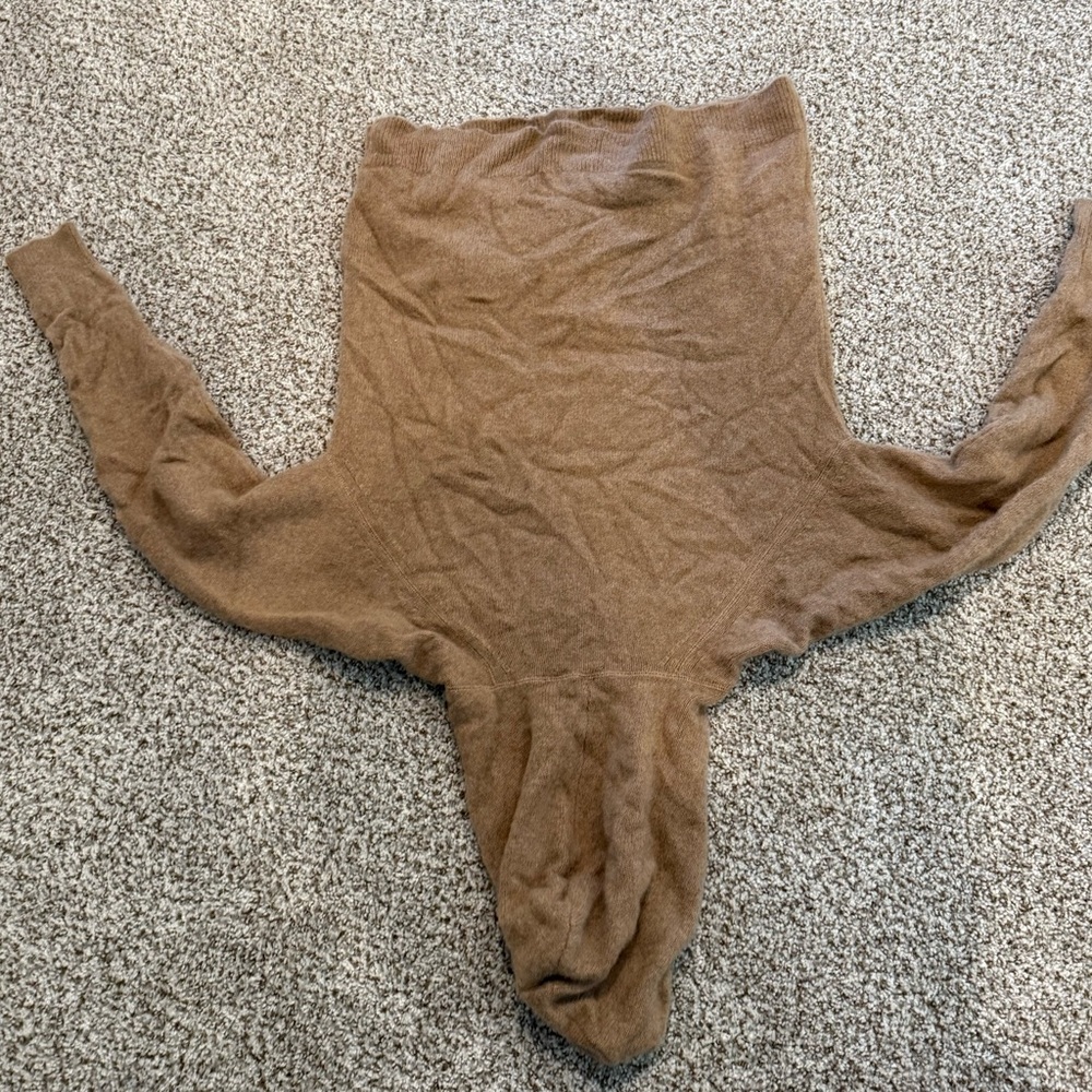 Men's 100% Cashmere Hoodie - Picture 3 of 3